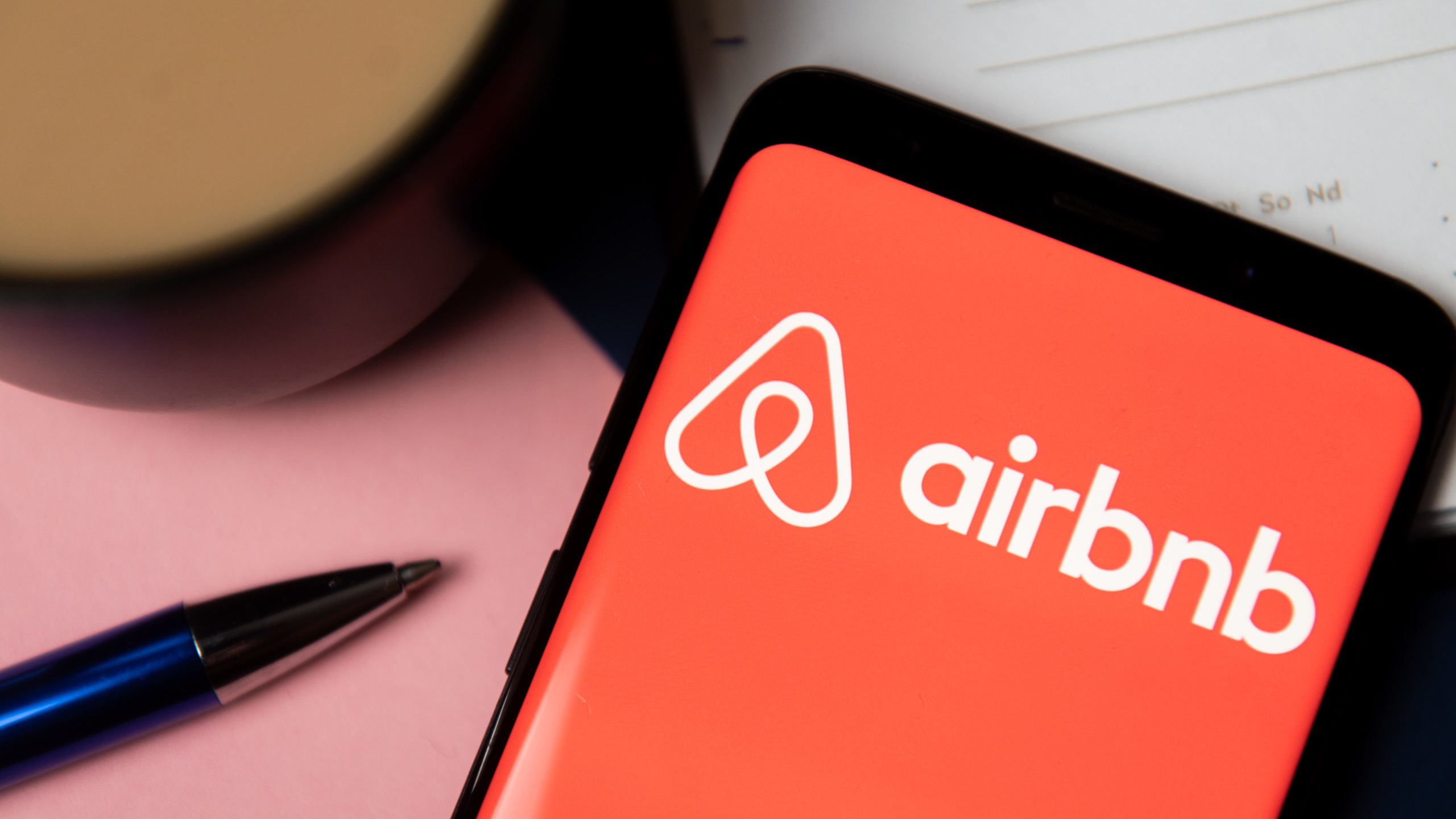 How Airbnb doubled its revenue in 1 week scaled uai